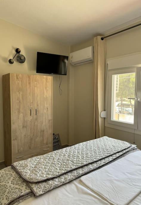 Seaviewapartment Ofrínion Eksteriør bilde